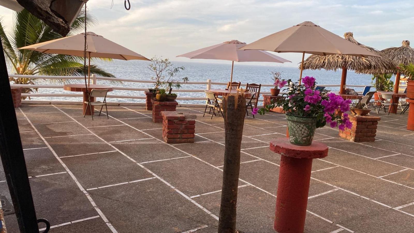 Traditional Sierra Leon Oceanfront Rooms - Adults Only Puerto Vallarta Exterior photo