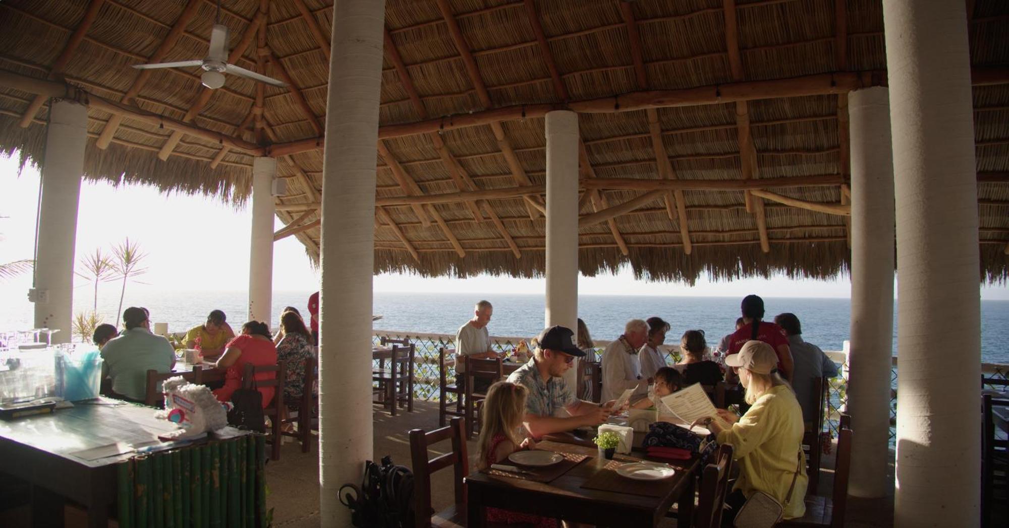 Traditional Sierra Leon Oceanfront Rooms - Adults Only Puerto Vallarta Exterior photo