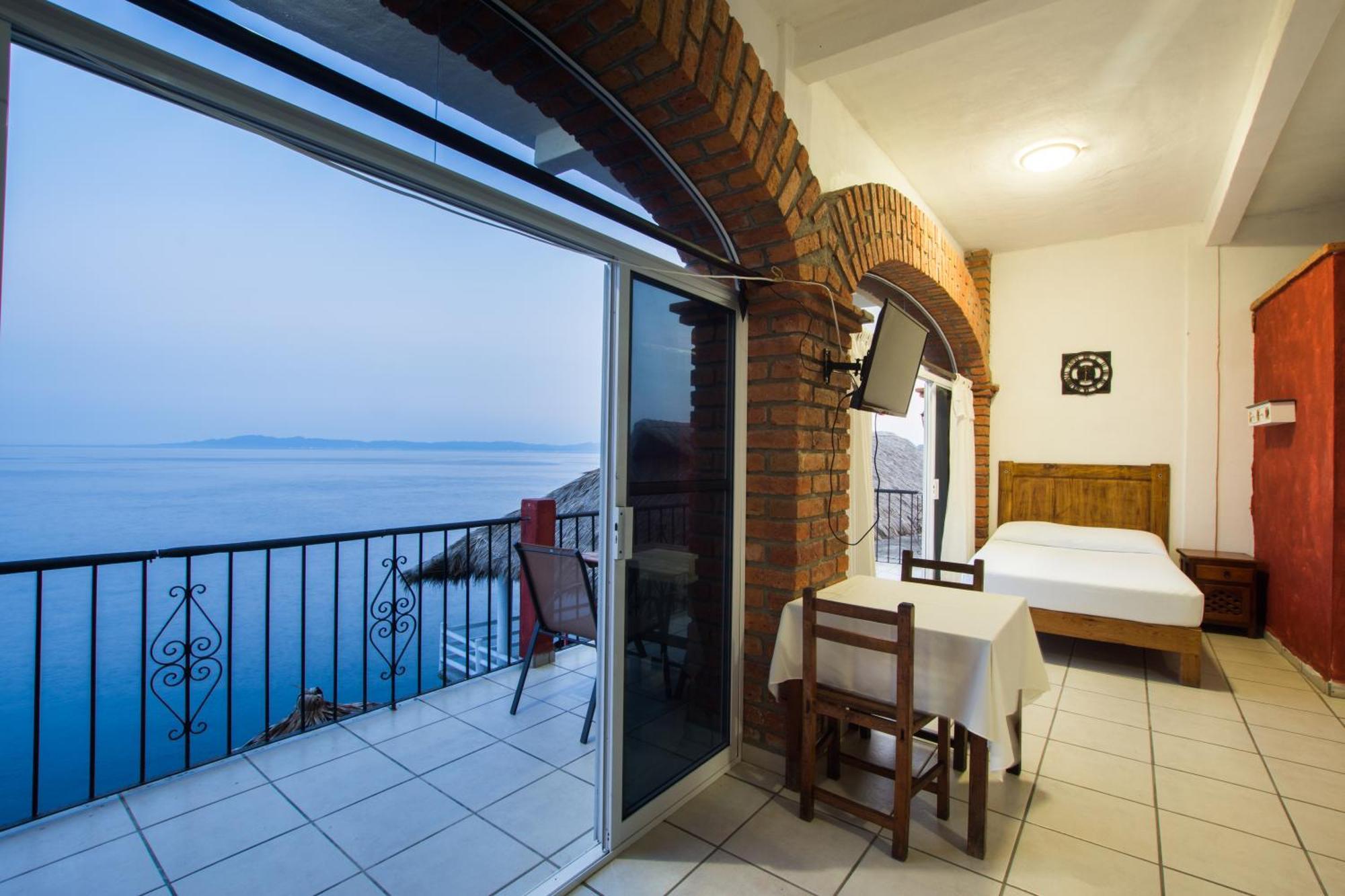 Traditional Sierra Leon Oceanfront Rooms - Adults Only Puerto Vallarta Exterior photo